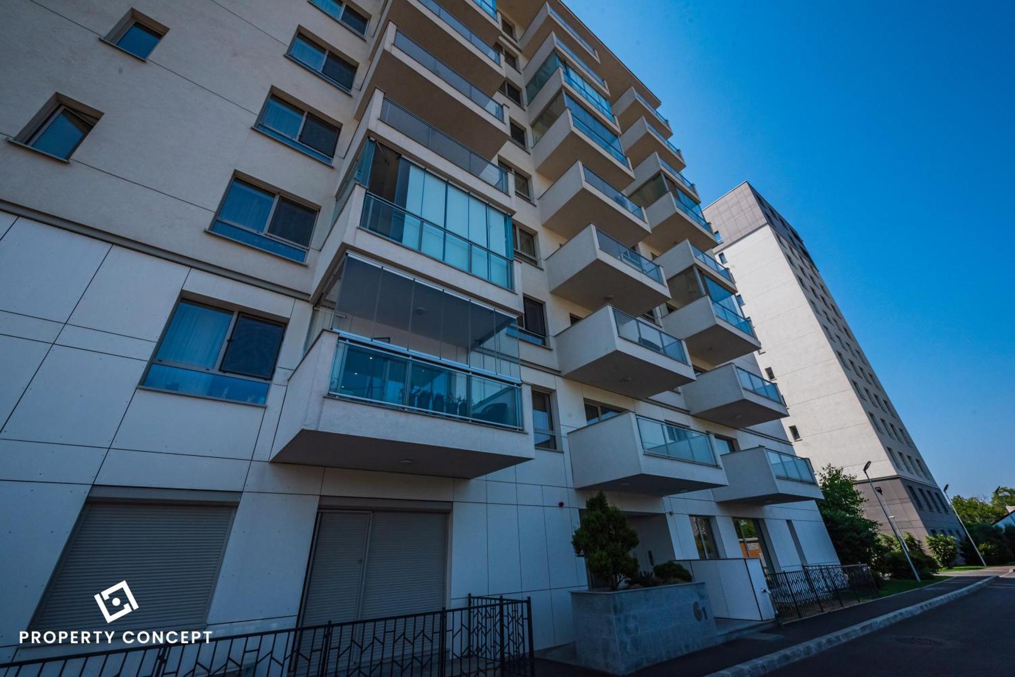 Luxury With Terrace And View * Bucureşti